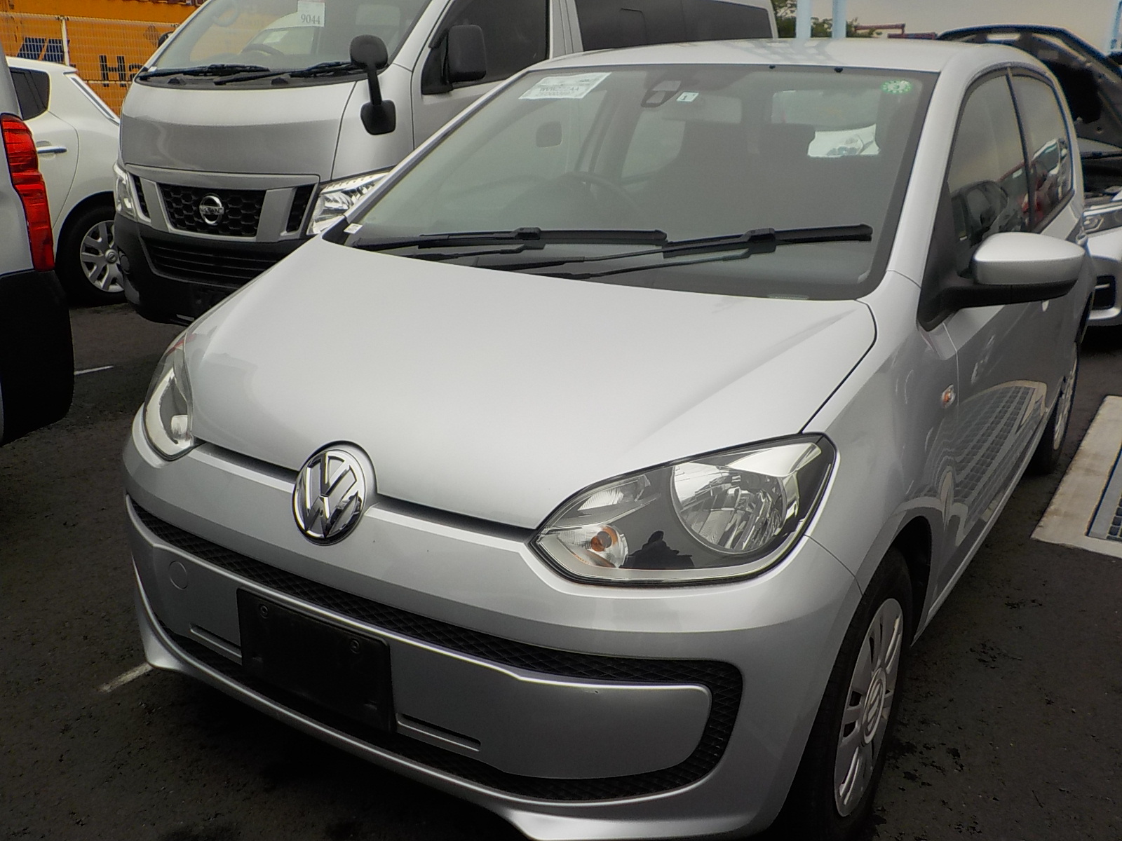 VOLKSWAGEN UP