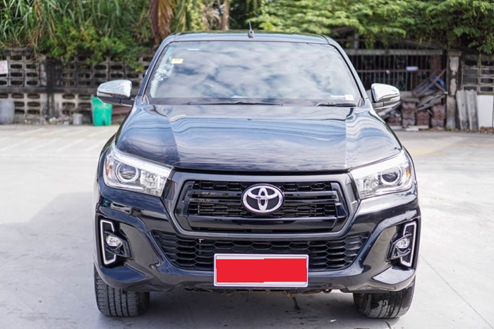 TOYOTA HILUX