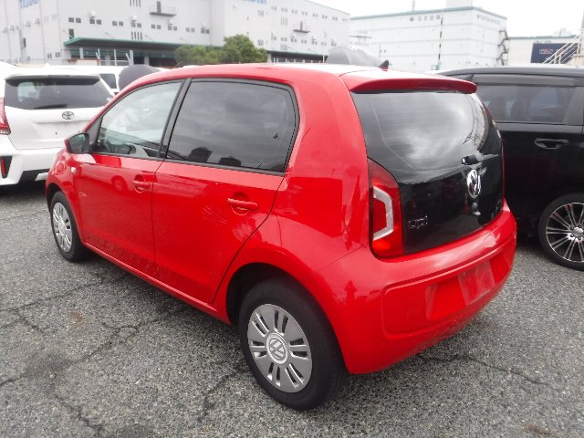 VOLKSWAGEN UP