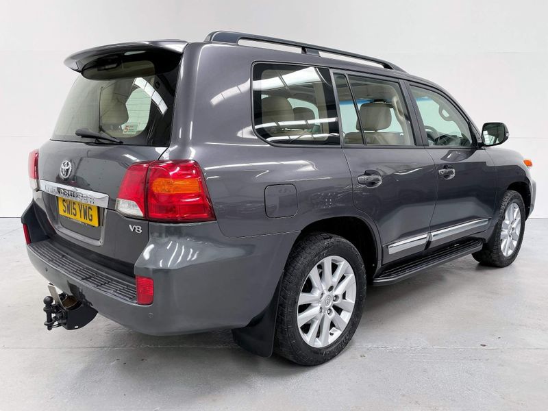 Toyota Land Cruiser 4.5 D-4D V8 Auto 4WD 5dr