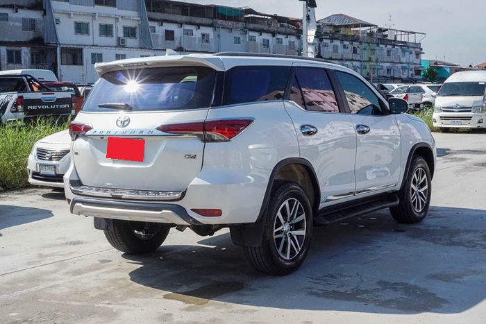 TOYOTA FORTUNER