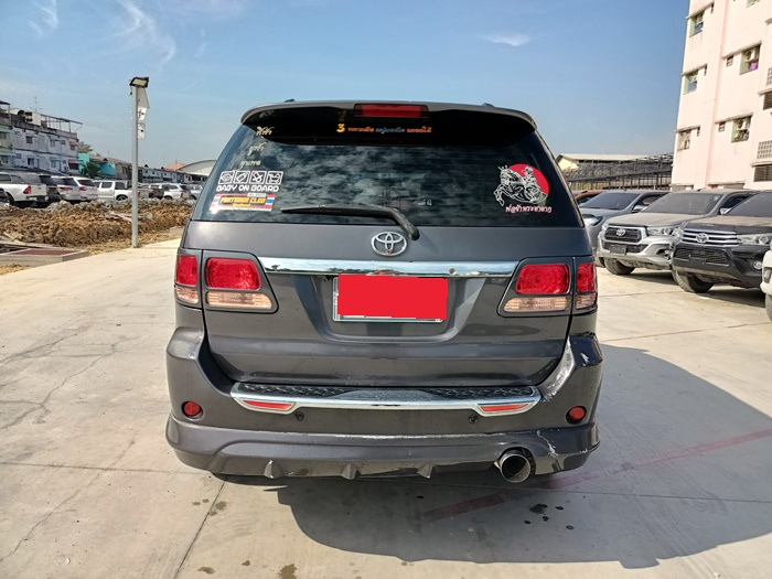 TOYOTA FORTUNER