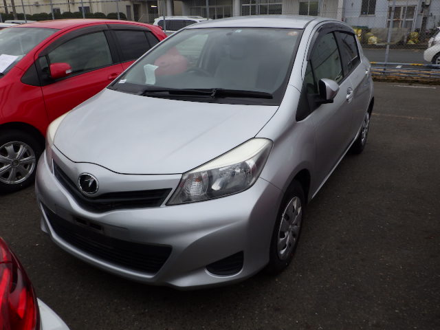 TOYOTA VITZ