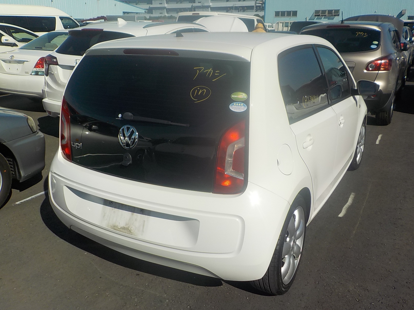 VOLKSWAGEN UP