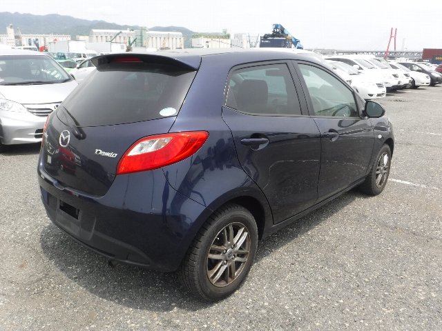 MAZDA DEMIO