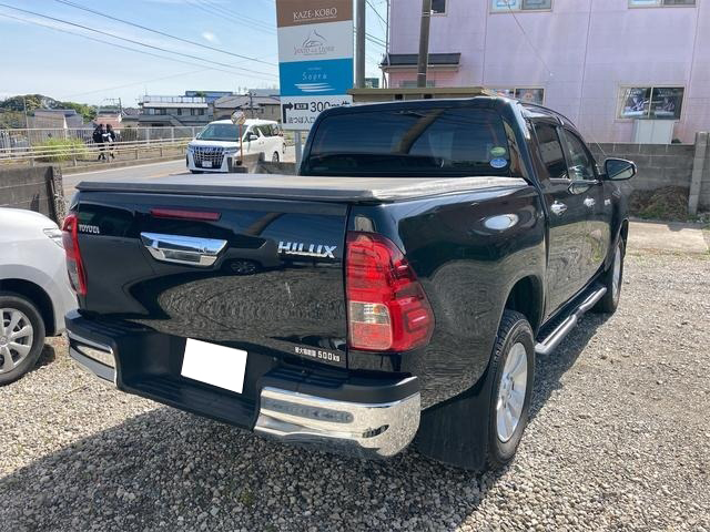 TOYOTA HILLUX