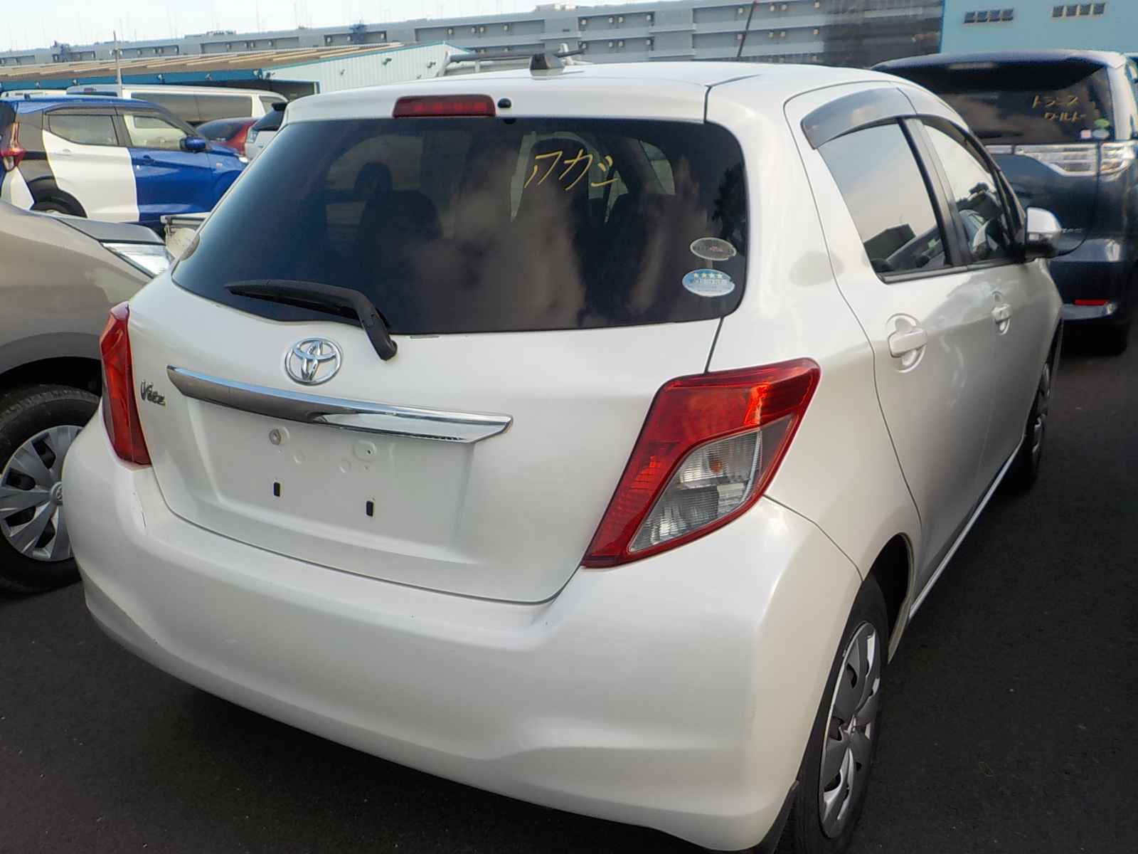 TOYOTA VITZ