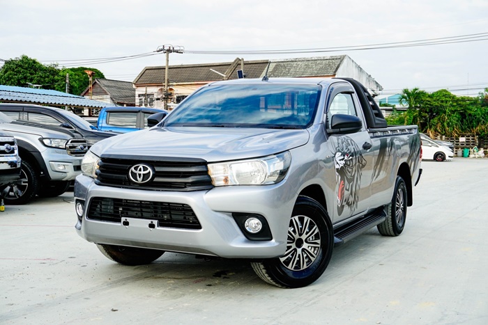 TOYOTA HILUX