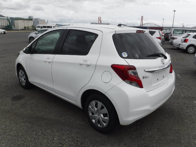 TOYOTA VITZ