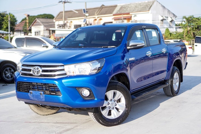 TOYOTA HILUX