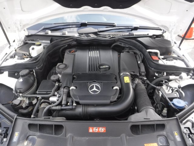 MERCEDEZ BENZ C180