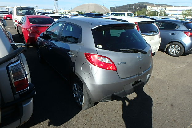 MAZDA DEMIO