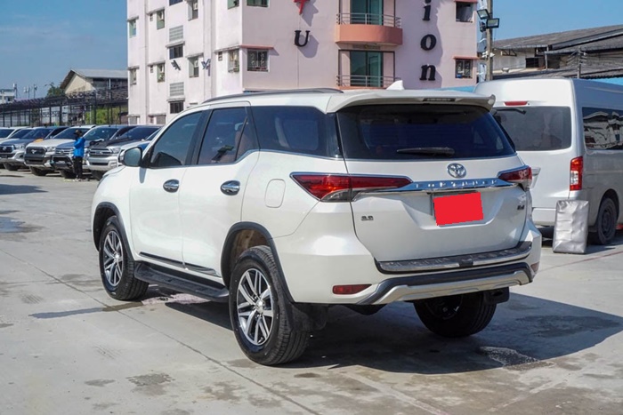 TOYOTA FORTUNER