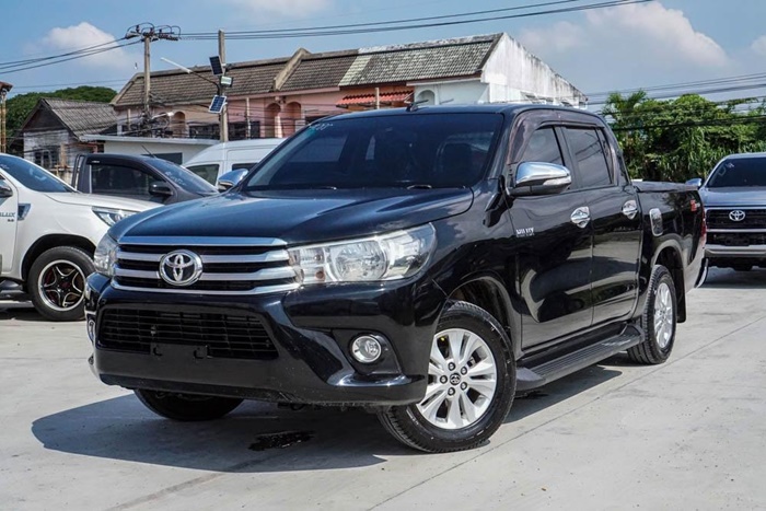 TOYOTA HILUX