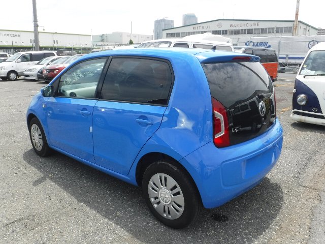 VOLKSWAGEN UP