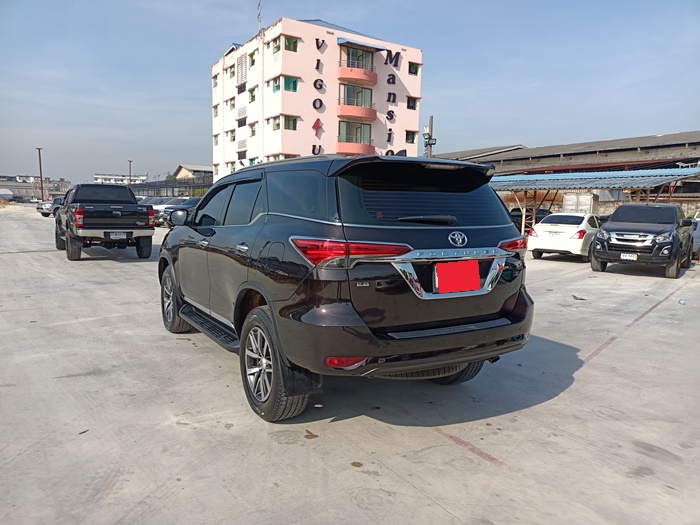 TOYOTA FORTUNER