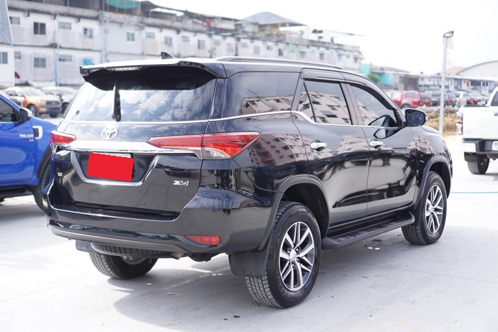 TOYOTA FORTUNER