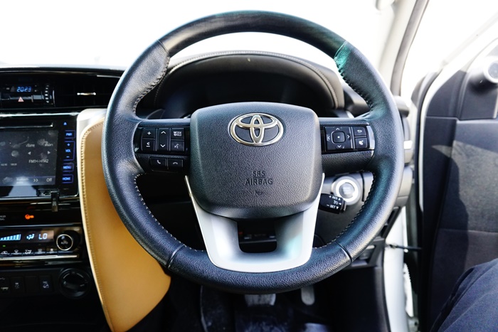 TOYOTA FORTUNER