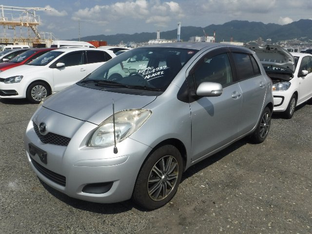 TOYOTA VITZ