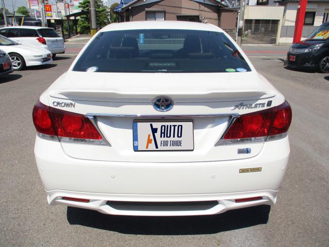 TOYOTA CROWN HYBRID ATHLETE S