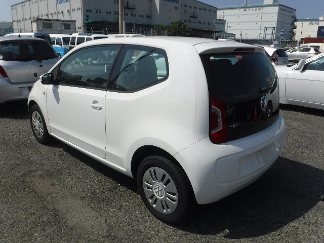 VOLKSWAGEN UP