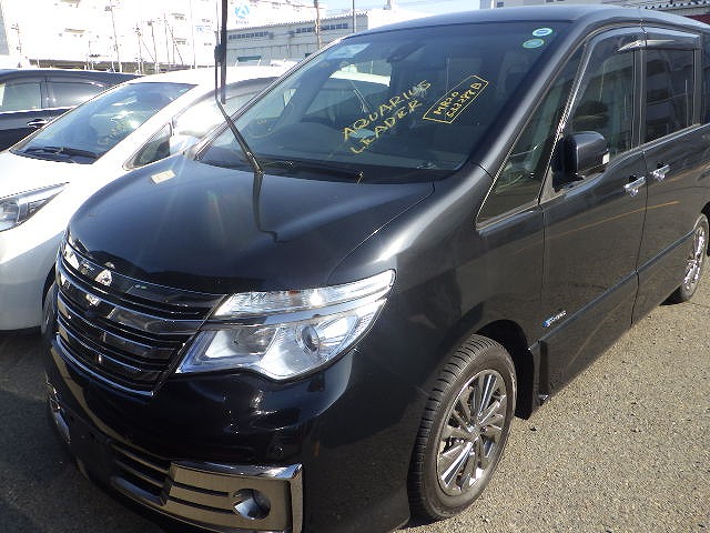 NISSAN SERENA