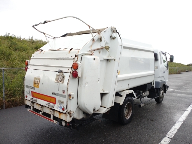 MITSUBISHI FUSO FIGHTER