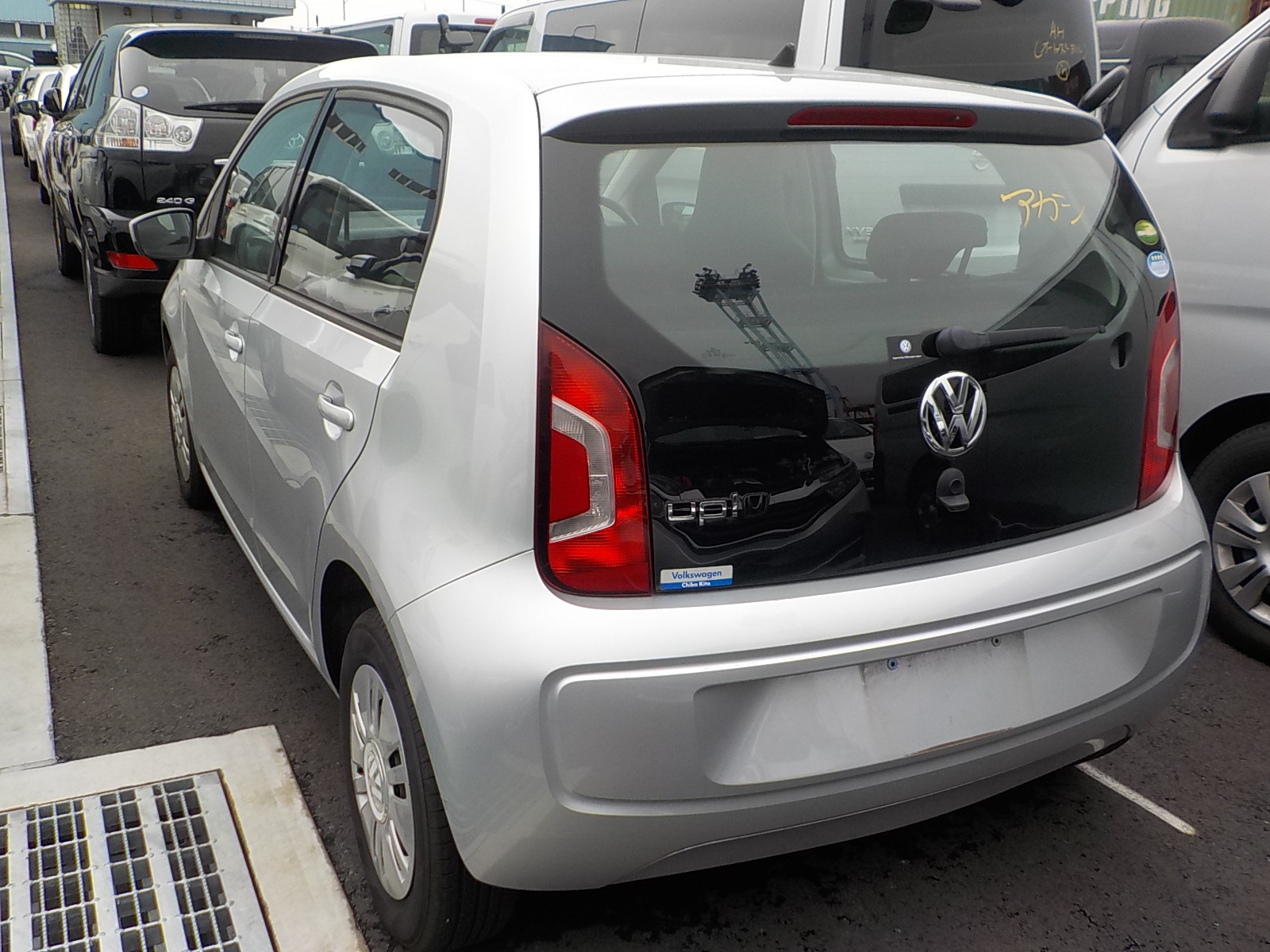 VOLKSWAGEN UP