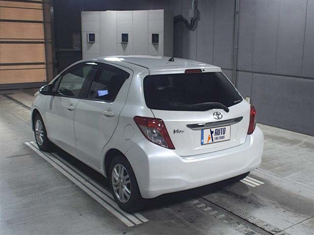 TOYOTA VITZ F Smart Edition