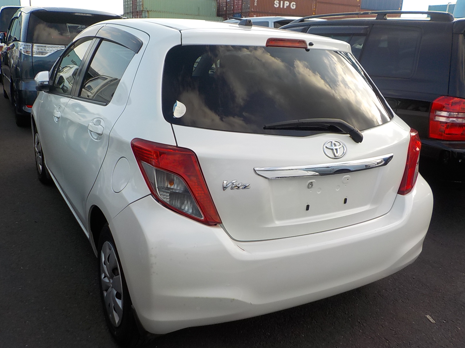 TOYOTA VITZ