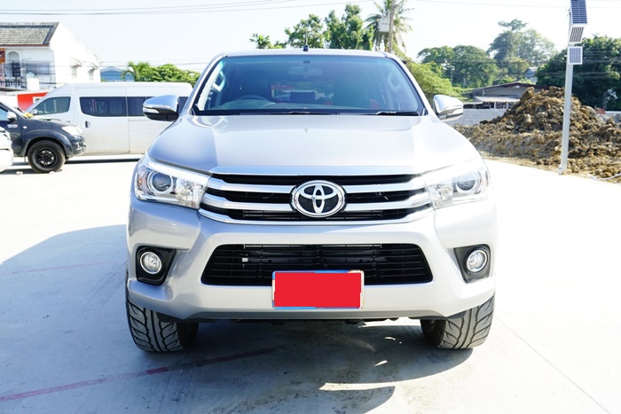 TOYOTA HILUX