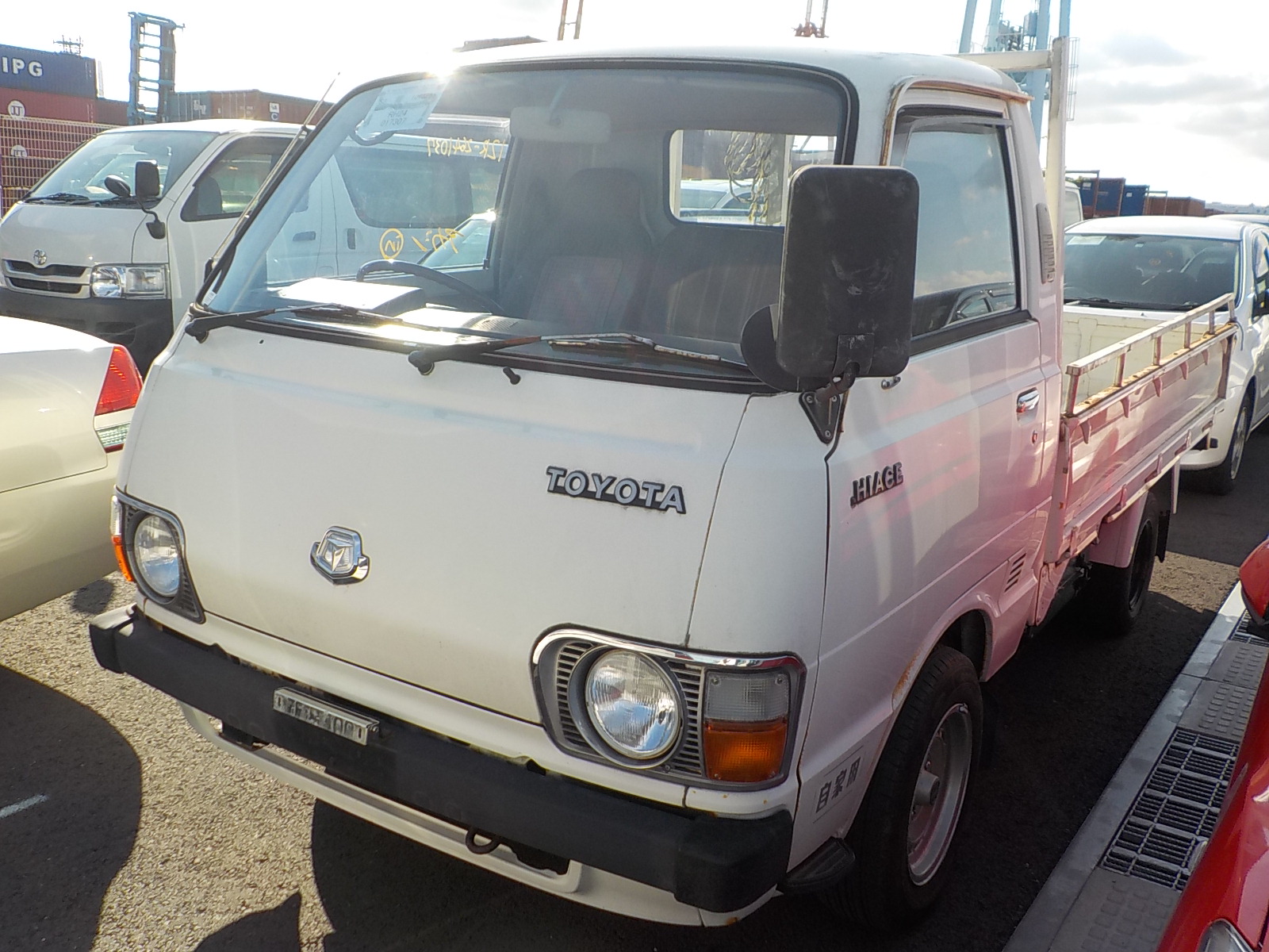 HIACE TRUCK