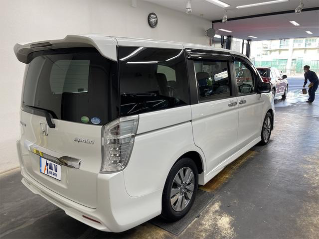 HONDA STEPWAGON SPADA