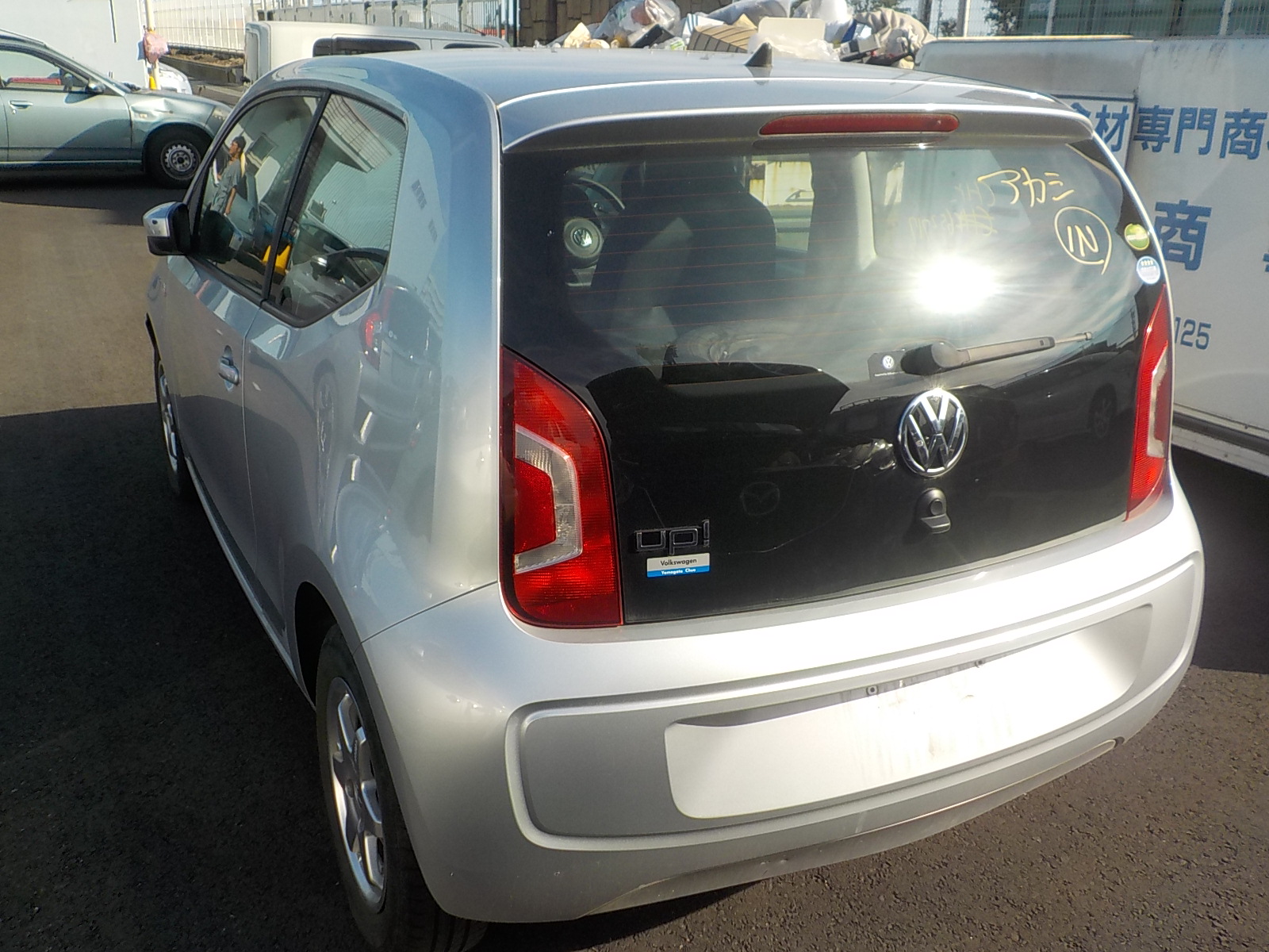 VOLKSWAGEN UP