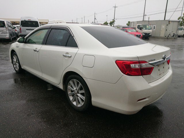 TOYOTA CAMRY