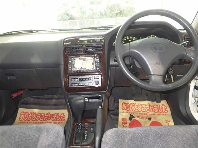 TOYOTA CARINA