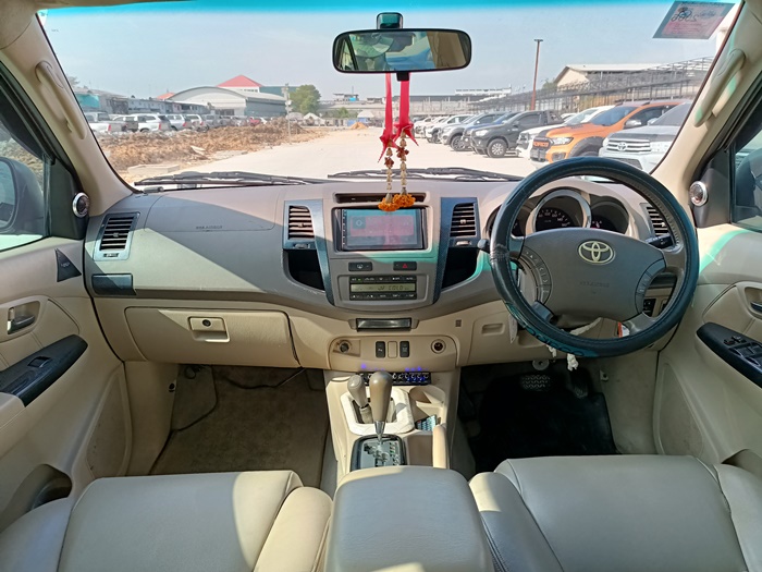 TOYOTA FORTUNER