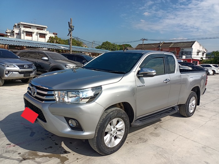 TOYOTA HILUX