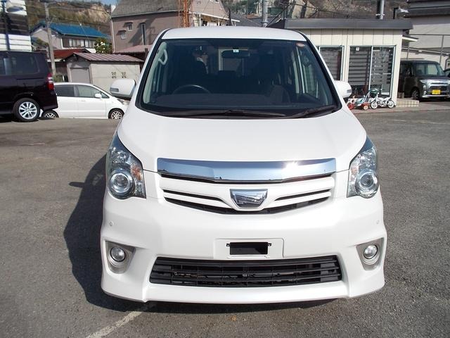 TOYOTA NOAH SI