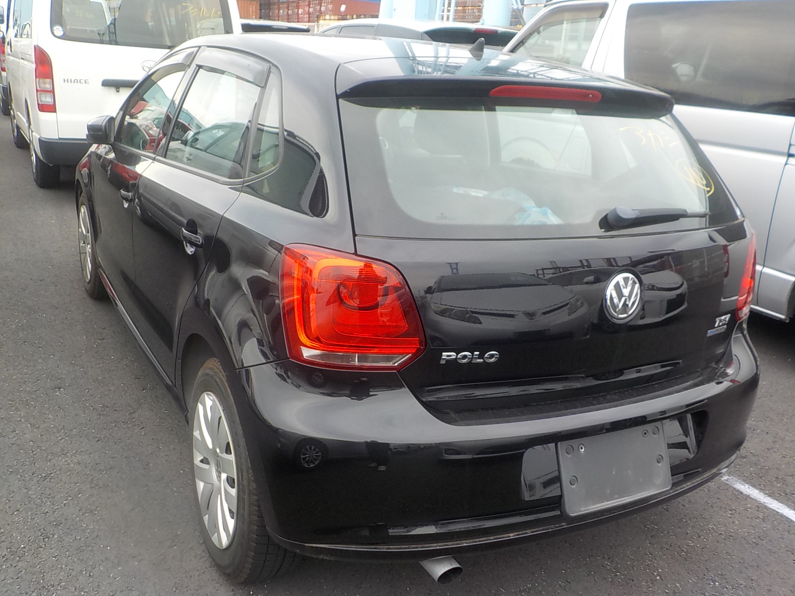 VOLKSWAGEN POLO