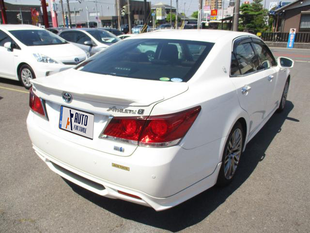 TOYOTA CROWN HYBRID ATHLETE S