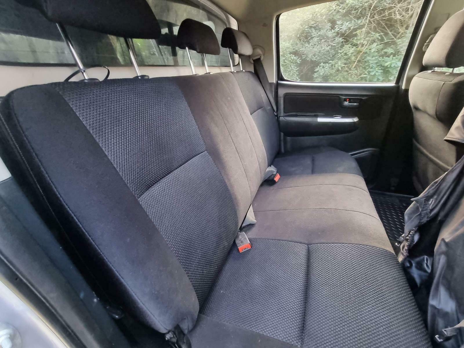 TOYOTA HILUX 3.0 INVINCIBLE D/CABIN 4WD