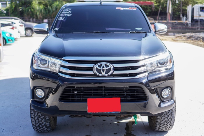 TOYOTA HILUX