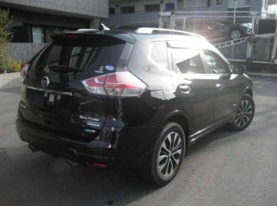 NISSAN X-TRAIL