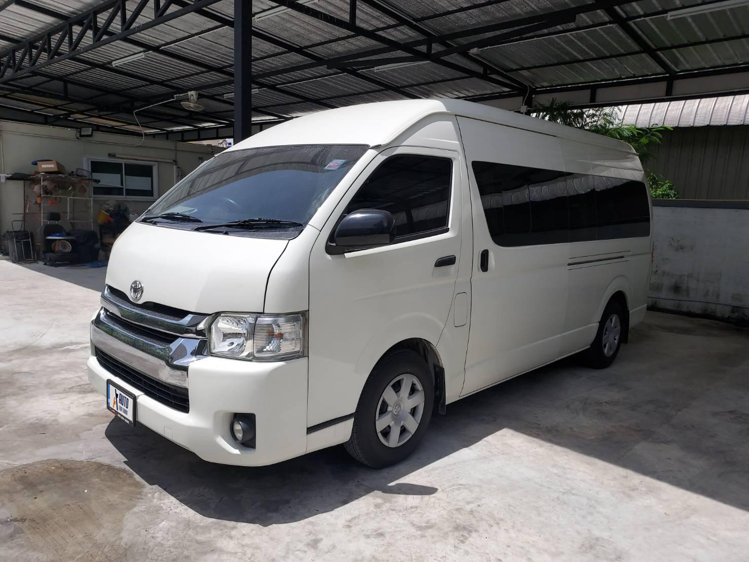 Toyota Hiace 3.0L