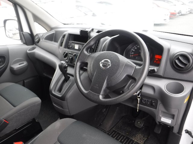 NISSAN VANETTE NV200