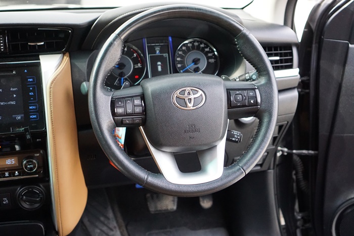 TOYOTA FORTUNER