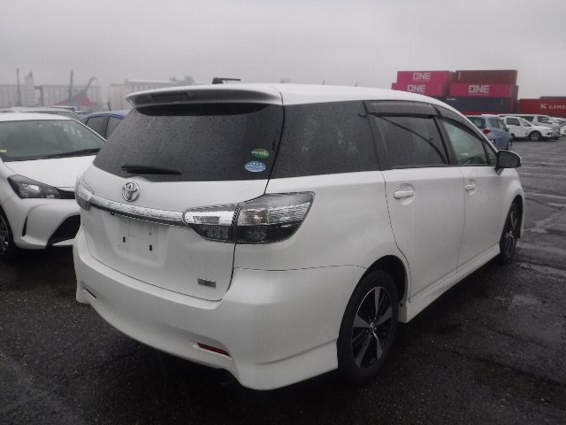 TOYOTA WISH