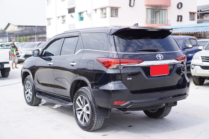 TOYOTA FORTUNER