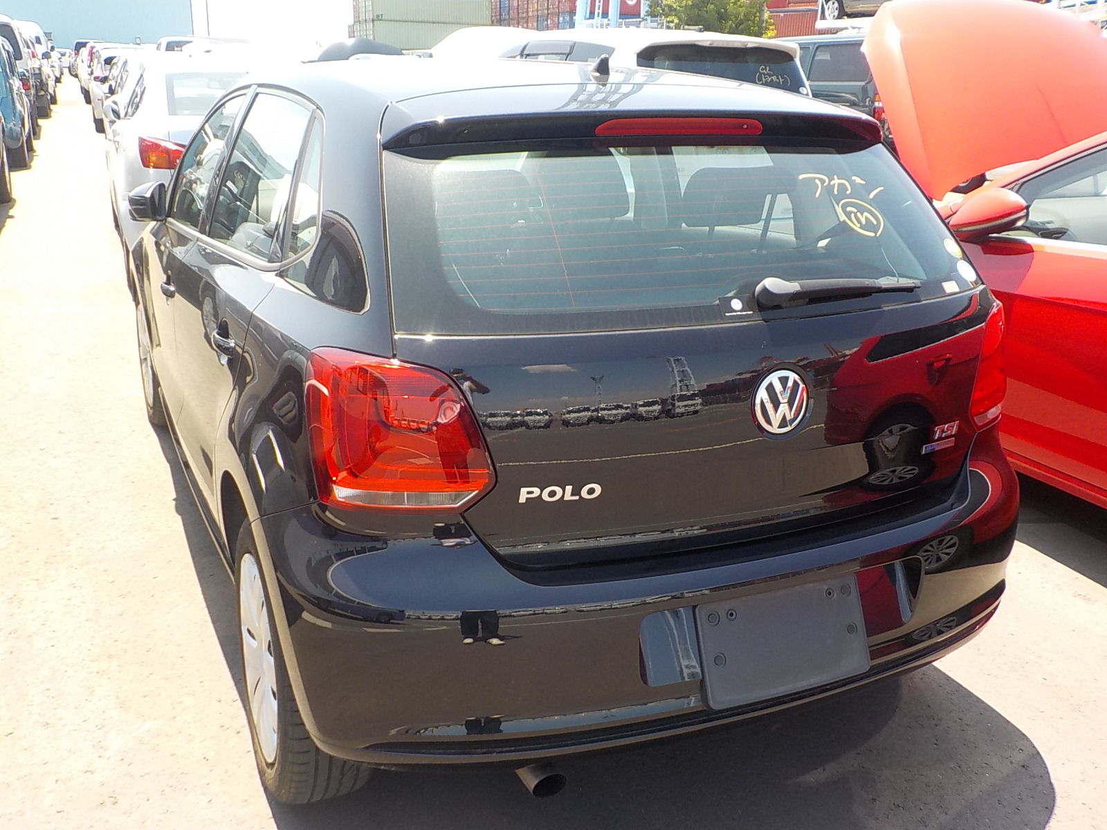 VOLKSWAGEN POLO